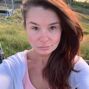 Meet your Posher, Christine